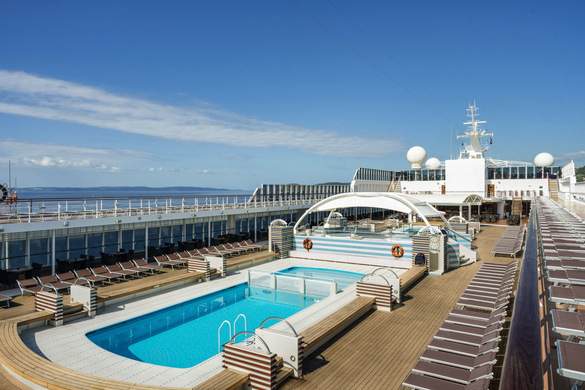 MSC Cruises MSC Sinfonia Le Piscine Pool 2 ©MSC Rights - Ivan Sarfatti.jpg